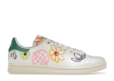 ADIDAS ORIGINALS STAN SMITH PRIMEGREEN FLORAL (WOMEN'S) SNEAKERS IN WHITE