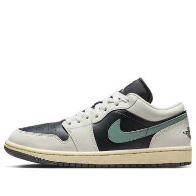 AIR JORDAN (WMNS) Air Jordan 1 Low 'Jade Smoke'
