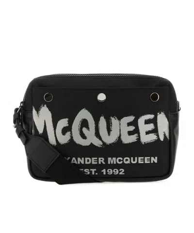 ALEXANDER MCQUEEN ALEXANDER MCQUEEN LOGO PRINTED ZIPPED CAMERA BAG