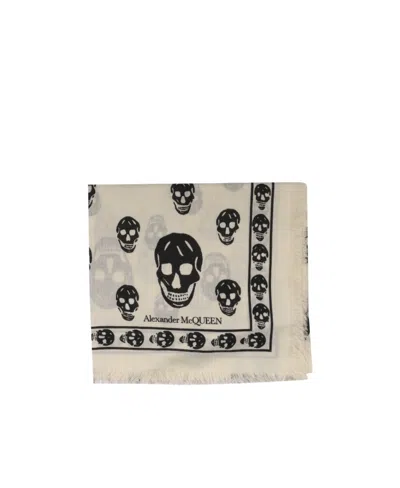 ALEXANDER MCQUEEN ALEXANDER MCQUEEN SKULL-PRINTED FRINGED SCARF