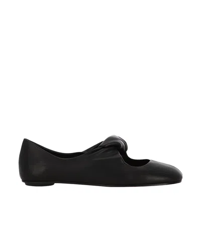 ALEXANDER MCQUEEN ALEXANDER MCQUEEN TWIST-DETAILED ROUND-TOE BALLET FLATS