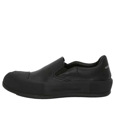 ALEXANDER MCQUEEN (WMNS) Alexander McQueen Deck Skate Plimsoll 'Black'