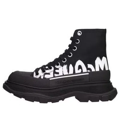 ALEXANDER MCQUEEN (WMNS) Alexander McQueen Tread Slick Graffiti Logo Boots 'Black White'