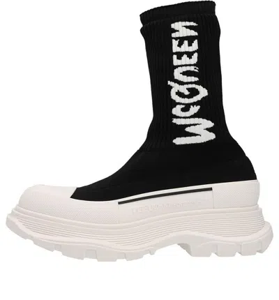 ALEXANDER MCQUEEN (WMNS) Alexander McQueen Tread Slick Knitted Boots 'Black White'