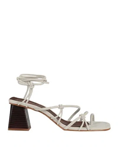 ALOHAS ALOHAS WOMAN THONG SANDAL LIGHT GREY SIZE 8.5 LEATHER