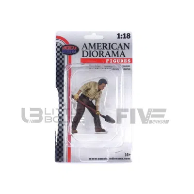 AMERICAN DIORAMA 1 TO 18 SCALE 4 X 4 MECHANIC FIGURE 4 FOR MODEL CAR