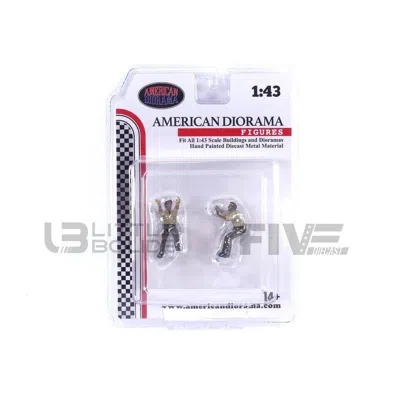AMERICAN DIORAMA 1 TO 43 SCALE 4 X 4 MECHANICS DIECAST FIGURE SET 3 FOR MODEL CAR, 2 PIECE