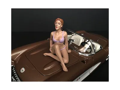 AMERICAN DIORAMA SEPTEMBER BIKINI CALENDAR GIRL FIGURINE FOR 1/24 SCALE MODELS BY AMERICAN DIORAMA