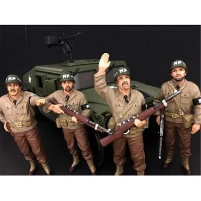 AMERICAN DIORAMA WWII MILITARY POLICE 4 PIECE FIGURE SET FOR 1-18 SCALE MODELS