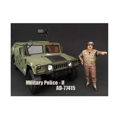 AMERICAN DIORAMA WWII MILITARY POLICE FIGURE II FOR 118 SCALE MODELS