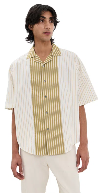 AMI ALEXANDRE MATTIUSSI STRIPED BOXY FIT CAMP COLLAR SHIRT OFF WHITE/LICHEN/CURRY
