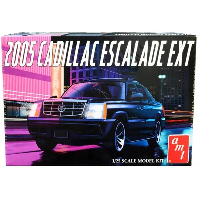 AMT 2005 CADILLAC ESCALADE EXT PLASTIC MODEL KIT