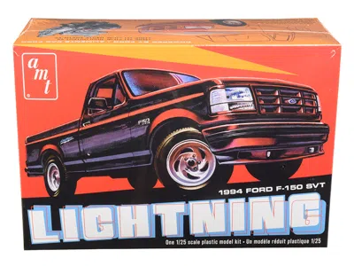 AMT SKILL 2 MODEL KIT 1994 FORD F-150 SVT LIGHTNING PICKUP TRUCK 1/25 SCALE MODEL BY AMT