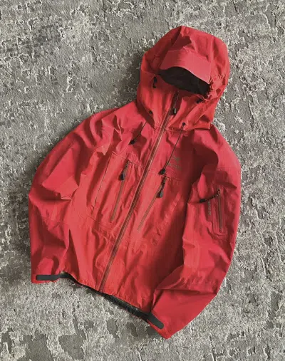 ARCTERYX X OUTDOOR LIFE ARCTERYX BETA AR VINTAGE 2005 MEN’S GORE TEX XCR JACKET Y2K