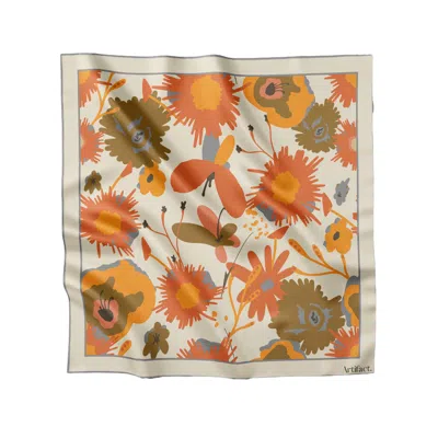 ARTIFACT. WOMEN'S NEUTRALS / GREEN FLORAVIVE SQUARE SILK SCARF