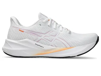 ASICS VERSABLAST 4 (WOMEN'S) SNEAKERS IN WHITE/LIGHT UBE