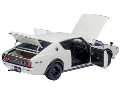 AUTOART NISSAN SKYLINE 2000GT-R (KPGC110) TUNED VERSION RHD (RIGHT HAND DRIVE) WHITE 1/18 MODEL CAR BY AUTOA