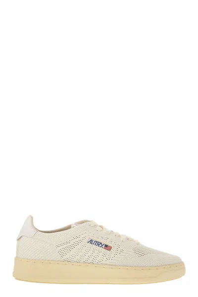 AUTRY AUTRY EASEKNIT - PERFORATED FABRIC TRAINERS