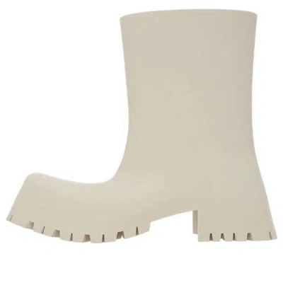 BALENCIAGA (WMNS) Balenciaga 50mm Trooper Rubber Boots 'Beige'