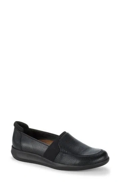 BARETRAPS BARETRAPS JILIAN SLIP-ON