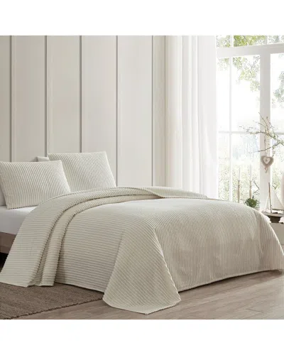 BEATRICE HOME FASHIONS BEATRICE HOME FASHIONS CHANNEL CHENILLE BEDSPREAD