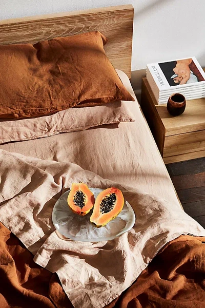 BED THREADS FRENCH FLAX LINEN BEDDING SET IN RUST/TERRACOTTA AT URBAN OUTFITTERS