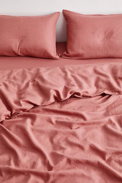 BED THREADS FRENCH FLAX LINEN DUVET COVER IN PINK CLAY AT URBAN OUTFITTERS