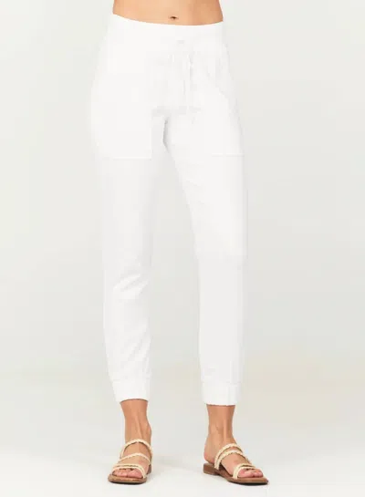 BELLA DAHL POCKET JOGGER IN WHITE