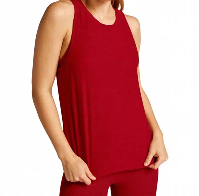BEYOND YOGA FEATHERWEIGHT REBALANCE TANK TOP IN RUBY RED HEATHER