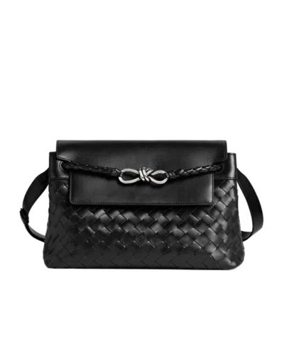 BOTTEGA VENETA BOTTEGA VENETA ANDIAMO SMALL MESSENGER BAG