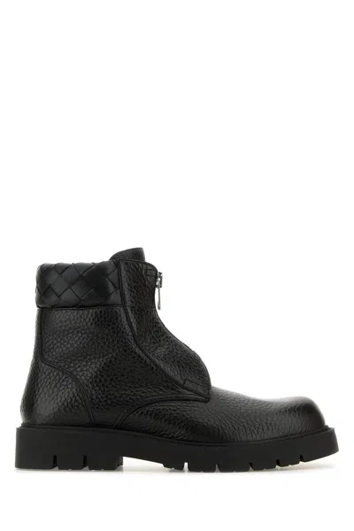 BOTTEGA VENETA BLACK LEATHER HADDOCK ANKLE BOOTS