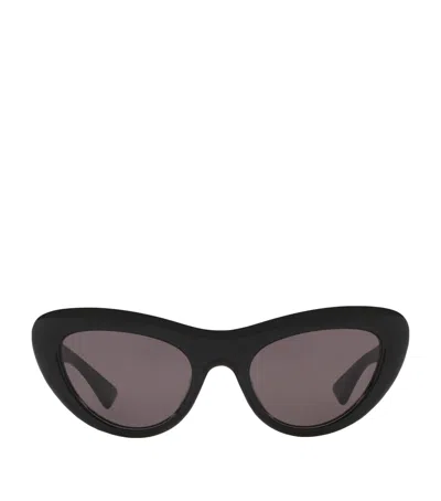 BOTTEGA VENETA CAT EYE SUNGLASSES