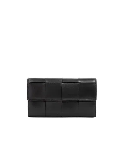 BOTTEGA VENETA MAXI INTRECCIATO WALLET