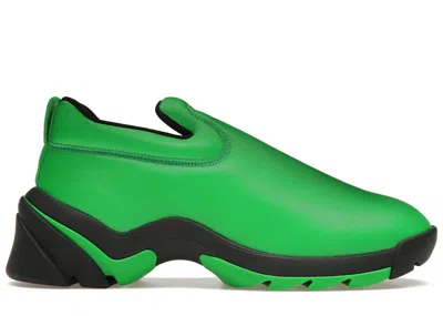 BOTTEGA VENETA MEN'S BOTTEGA VENETA LAGOON LOW TOP LEATHER SNEAKER SNEAKERS IN BLACK/GREEN