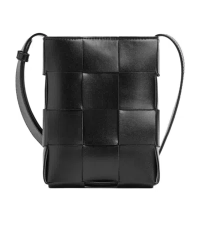 BOTTEGA VENETA BOTTEGA VENETA INTERWOVEN LEATHER PHONE CASE