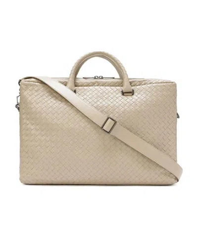 BOTTEGA VENETA WEAVE A HANDBAG