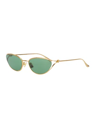 BOTTEGA VENETA BOTTEGA VENETA WOMEN GREEN SUNGLASSES WITH CAT-EYE DESIGN AND KNOT DETAIL ON THE TEMPLES IN METAL WO