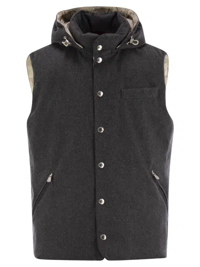 BRUNELLO CUCINELLI BRUNELLO CUCINELLI MEN SLEEVELESS DOWN JACKET IN MEMBRANED WOOL FLANNEL WITH DETACHABLE HOOD