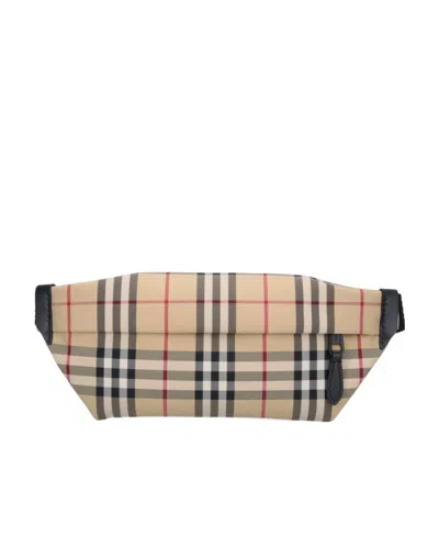 BURBERRY BURBERRY CHECKED ZIPPED BELT BAG