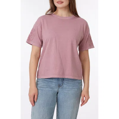 C&C CALIFORNIA C & C CALIFORNIA TONI FLORAL EMBROIDERED SLEEVE BOXY COTTON T-SHIRT