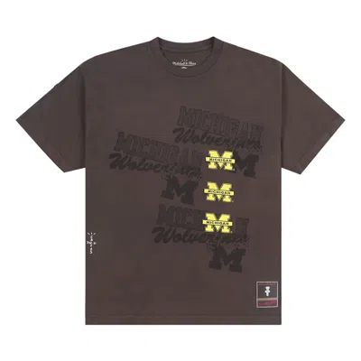 CACTUS JACK BY TRAVIS SCOTT CACTUS JACK BY TRAVIS SCOTT X MITCHELL & NESS UNIVERSITY OF MICHIGAN SEAL TEE 'BROWN'
