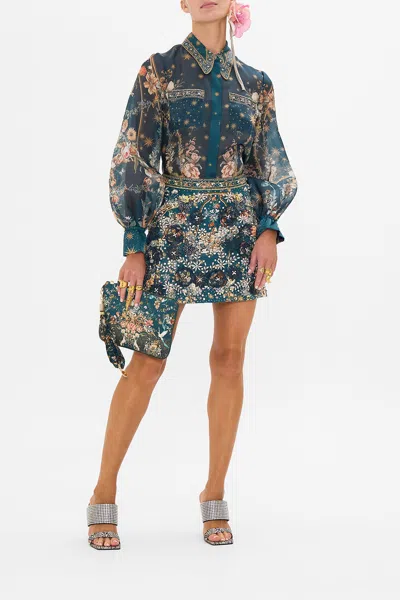 CAMILLA CURVED COLLAR BLOUSE WITH POCKETS SHE WHO WEARS THE CROWN