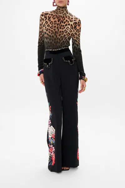 CAMILLA FITTED TURTLE NECK KNIT VOLENDAM DOLLS