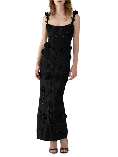 tulle a-line wedding dress with floral appliques Regal Detailed Floral Embroidery Tulle A-Line Gown for Elegant Wedding –  smcfashion.com