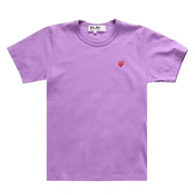 CDG PLAY CDG PLAY HEART EMBLEM T-SHIRT IN PURPLE