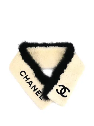 CHANEL 1990-2000S CC-LOGO STOLE