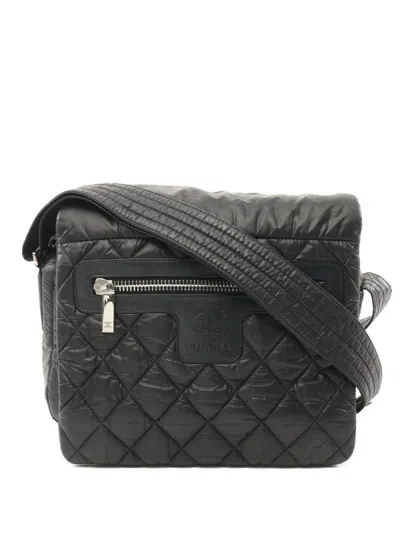 CHANEL 2013-2014 SMALL DIAMOND-QUILTED MESSENGER BAG