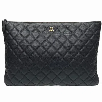 CHANEL CHANEL BLACK CAVIAR LEATHER CLUTCH BAG (PRE-OWNED)