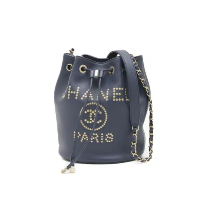 CHANEL CHANEL DEAUVILLE NAVY CAVIAR LEATHER POCHETTE SHOULDER BAG (PRE-OWNED)