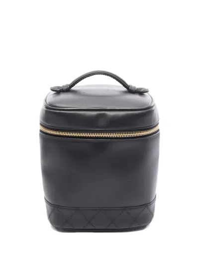 CHANEL DIAMOND-QUILTED VANITY BAG